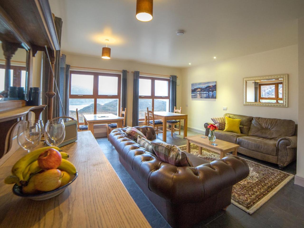 Kirkaig Lodge Lochinver Exterior foto